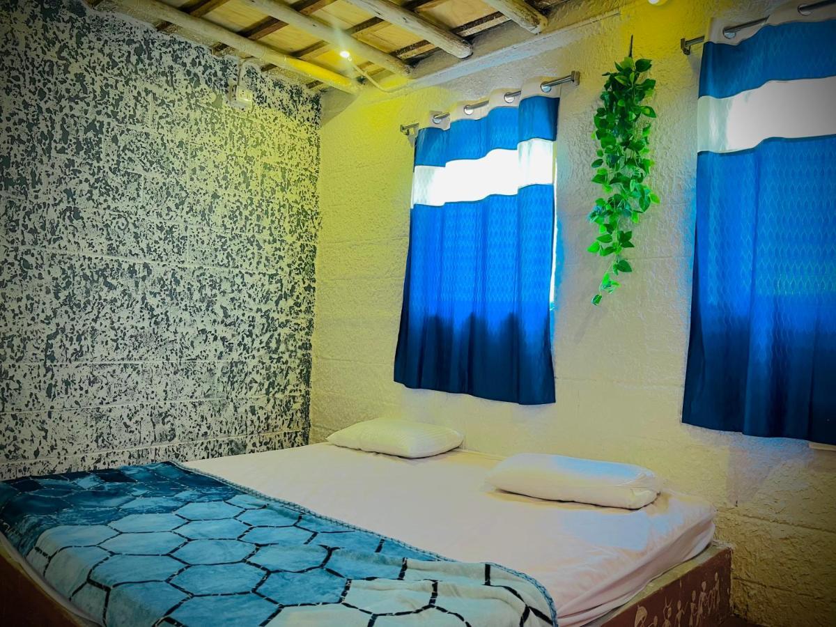 Spykee Spot Hampi Hotell Exteriör bild